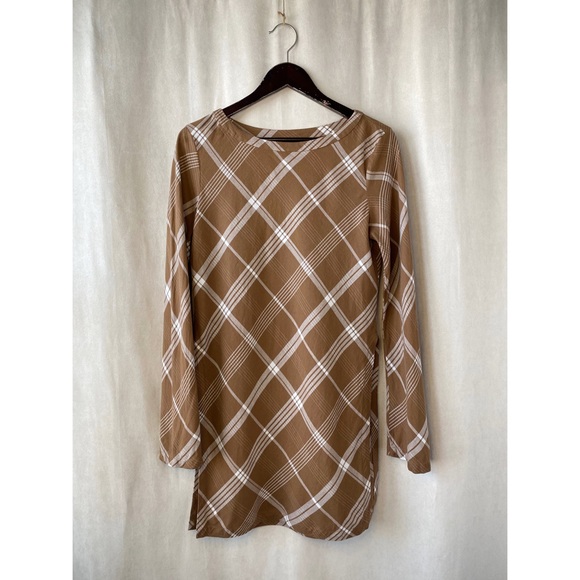 Uniqlo Brown/White Plaid Side Slit Blouse - Picture 3 of 7